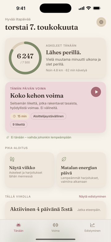 StrongDay 40+ Tänään-näyttö, jossa askeleet, päivän voimaharjoitus ja pikakäynnistysvalinnat